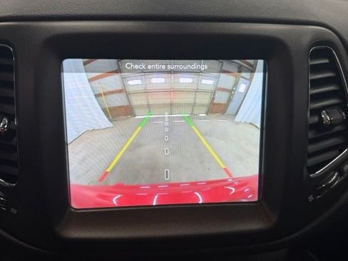 Used 2020 Jeep Compass Trailhawk AWD/4WD image 20