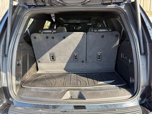 Used 2021 Chevrolet Tahoe Z71 w/ Z71 Signature Package image 15