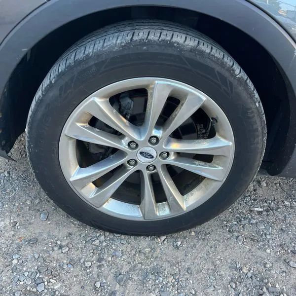Used 2018 Ford Explorer Limited w/ Equipment Group 301A AWD/4WD image 7