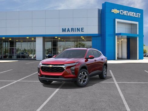 New 2026 Chevrolet Trax LT w/ LT Convenience Package FWD image 8