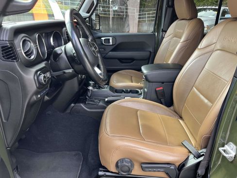 Used 2022 Jeep Wrangler Unlimited Sahara w/ Safety Group image 5