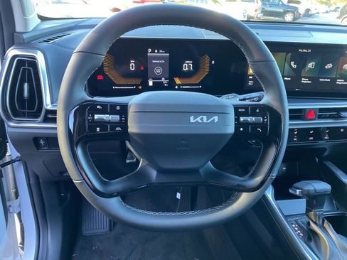 New 2026 Kia Sorento LX image 13