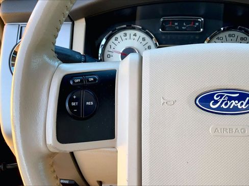 Used 2012 Ford Expedition EL XLT image 23