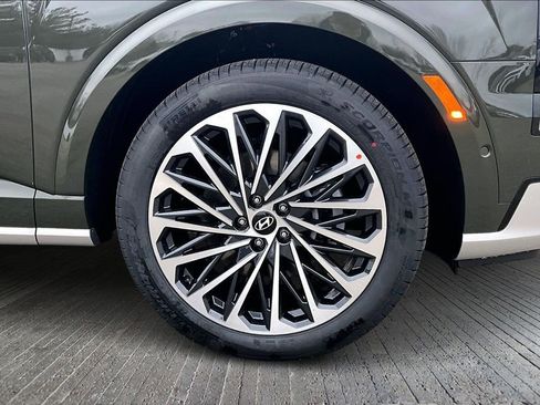 New 2026 Hyundai Palisade Calligraphy FWD image 13