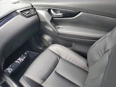 Certified 2021 Nissan Rogue Sport SL w/ Premium Package image 11