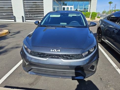 Certified 2023 Kia Forte LXS FWD image 6
