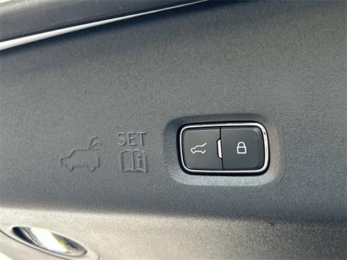 Used 2025 Ford Expedition Platinum w/ Stealth Performance Package image 27