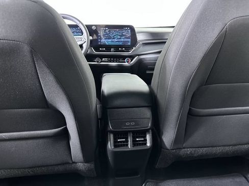 Used 2026 Chevrolet Equinox LT FWD image 22