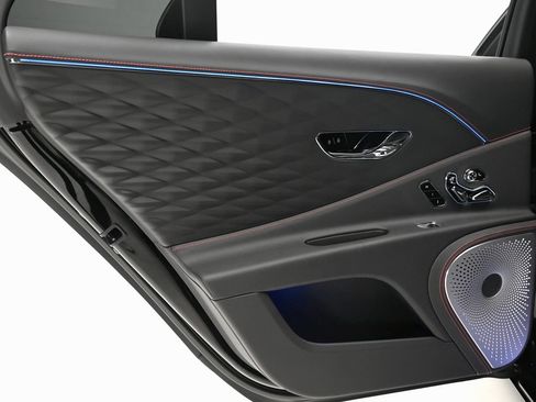 Certified 2022 Bentley Flying Spur V8 AWD/4WD image 23
