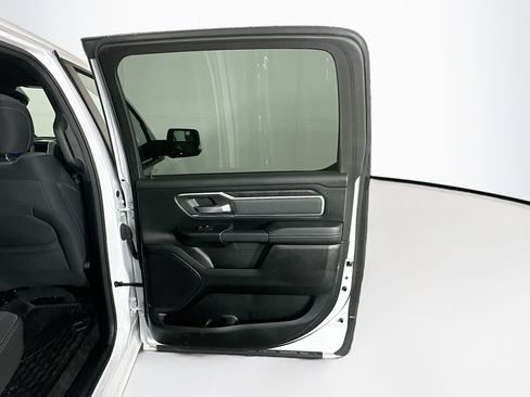 Used 2022 RAM 1500 Big Horn AWD/4WD image 29