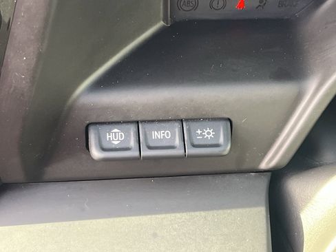 Used 2023 GMC Sierra 1500 AT4 w/ Technology Package image 13