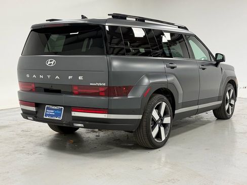 Used 2025 Hyundai Santa Fe Limited image 4