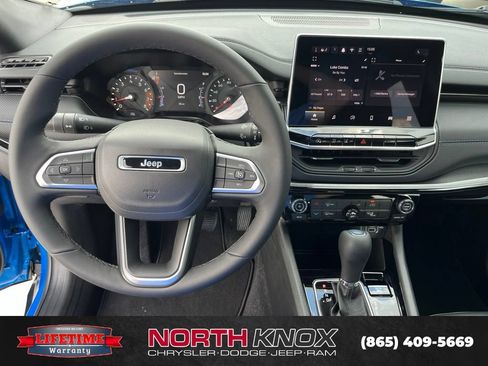 New 2026 Jeep Compass Latitude AWD/4WD image 7
