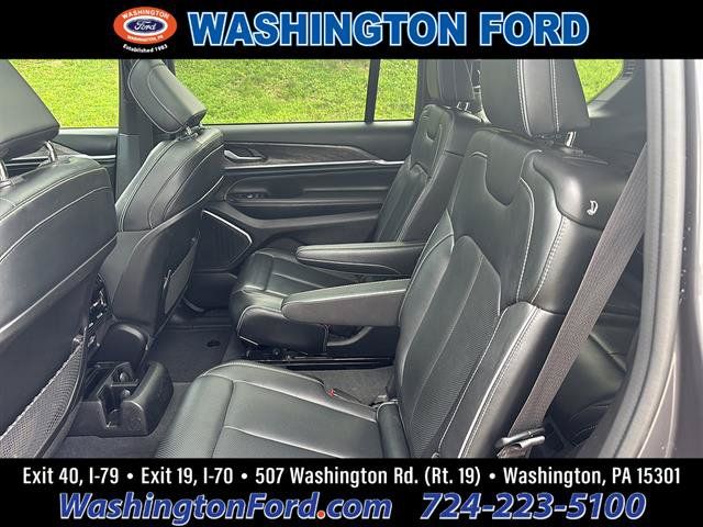 Used 2023 Jeep Grand Cherokee L Overland AWD/4WD image 16