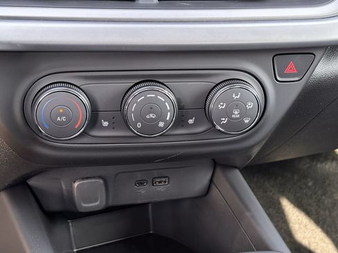 New 2026 Chevrolet Trax LS w/ LS Convenience Package FWD image 15