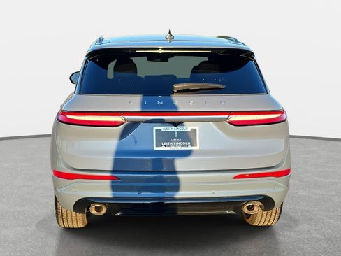 Used 2023 Lincoln Corsair Reserve w/ Jet Appearance Package image 6