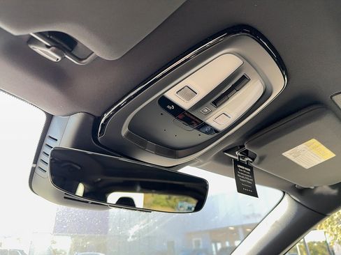 Used 2025 Volvo XC90 B6 Ultra w/ Protection Package Premier image 25