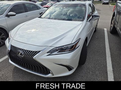 Used 2021 Lexus ES 350 Ultra Luxury w/ Accessory Package 2 image 1