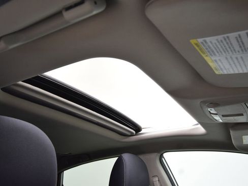 Used 2017 Nissan Altima 2.5 SV w/ Convenience Package image 10