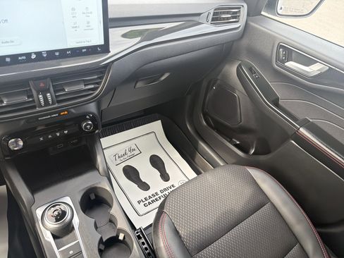 Used 2025 Ford Escape ST-Line w/ Tech Pack #1 image 22