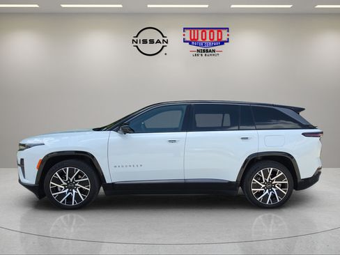 Used 2025 Jeep Wagoneer S Limited AWD/4WD image 5