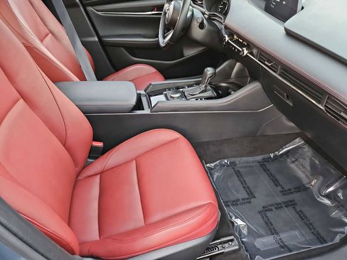 Used 2023 MAZDA MAZDA3 s image 22