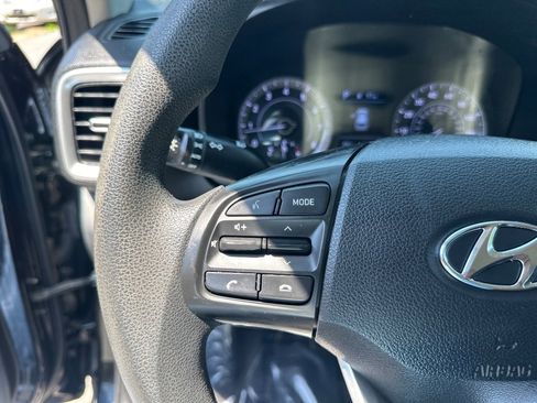 Used 2021 Hyundai Venue SE FWD image 34