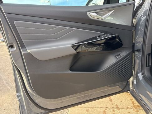 Certified 2023 Volkswagen ID.4 Pro S Plus image 11