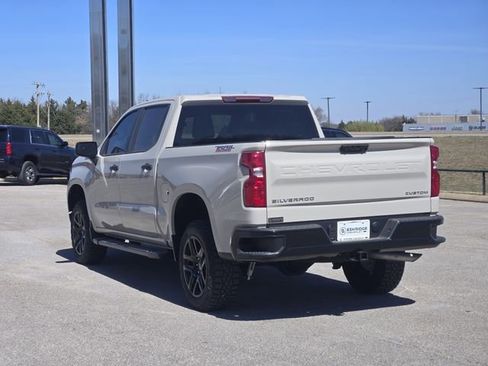 New 2026 Chevrolet Silverado 1500 Custom Trail Boss AWD/4WD image 3