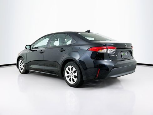 Used 2025 Toyota Corolla LE image 5