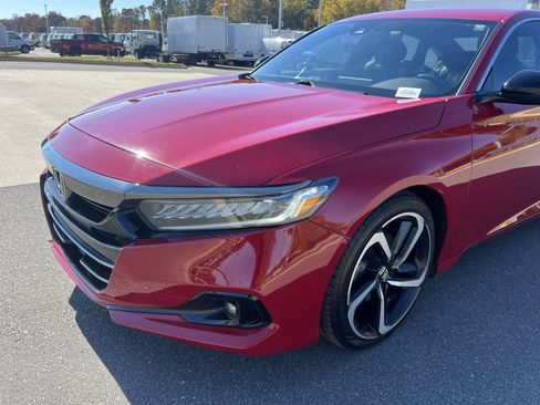 Used 2021 Honda Accord Sport image 11