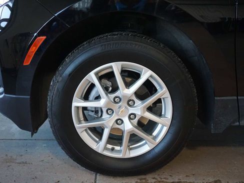 Certified 2024 Chevrolet Equinox LS w/ LS Convenience Package image 8