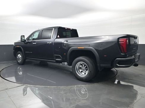 New 2026 GMC Sierra 3500 Denali Ultimate AWD/4WD image 7
