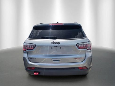 Used 2020 Jeep Compass Trailhawk AWD/4WD image 3