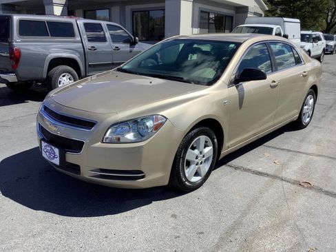 Used 2008 Chevrolet Malibu LS image 3