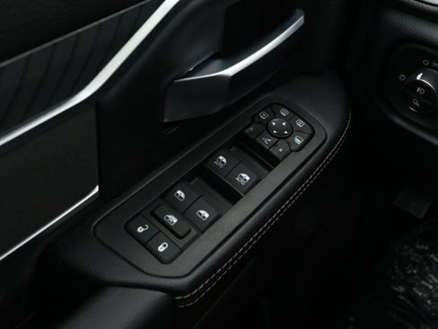 New 2026 RAM 2500 Big Horn AWD/4WD image 21