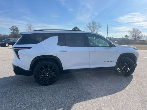New 2026 Chevrolet Traverse RS w/ LPO, Illumination Package image 9
