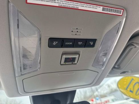 Used 2021 Toyota RAV4 XLE image 30