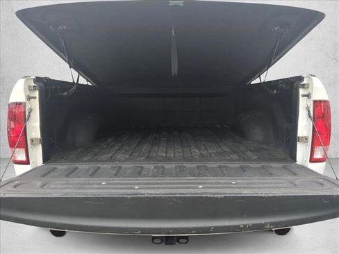 Used 2017 RAM 1500 Express image 6