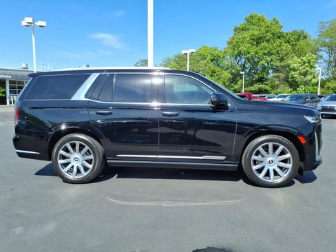 Used 2021 Cadillac Escalade Premium Luxury Platinum RWD image 8