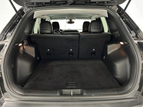 Used 2020 Jeep Cherokee Trailhawk image 33