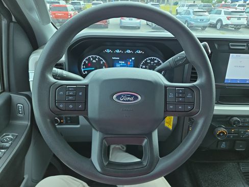 Used 2023 Ford F350 XL w/ XL Driver Assist Package AWD/4WD image 11