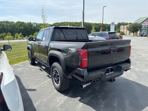 New 2026 Toyota Tacoma TRD Off-Road AWD/4WD image 4