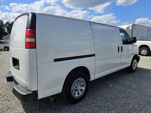 Used 2014 Chevrolet Express 1500 RWD image 5