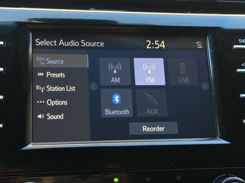 Used 2018 Toyota Camry LE w/ Convenience Package image 34