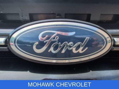 Used 2017 Ford Escape SE w/ Equipment Group 201A AWD/4WD image 31