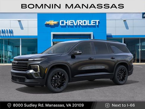 New 2026 Chevrolet Traverse LT w/ Midnight/Sport Edition AWD/4WD image 3