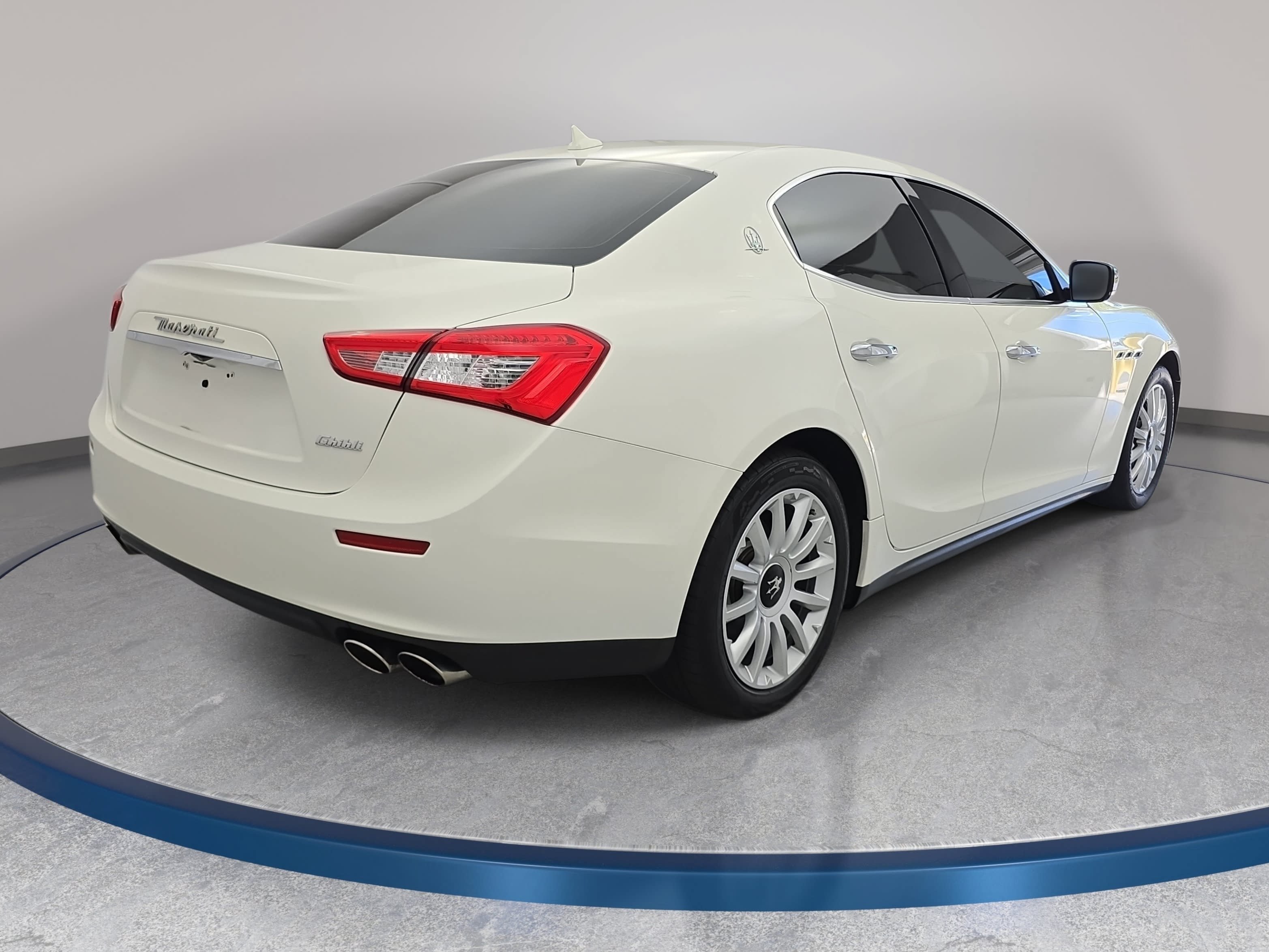 Used 2014 Maserati Ghibli RWD image 5