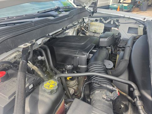 Used 2017 Chevrolet Silverado 3500 W/T RWD image 28