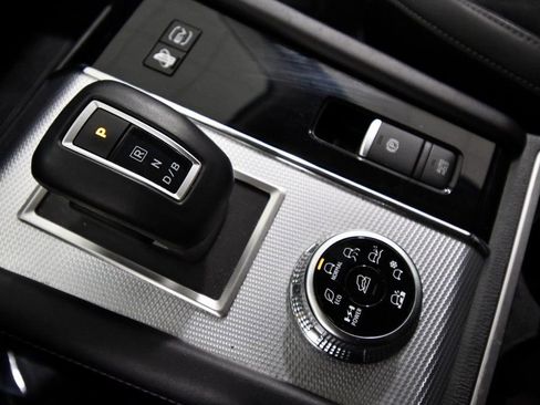 Used 2024 Mitsubishi Outlander SEL image 27